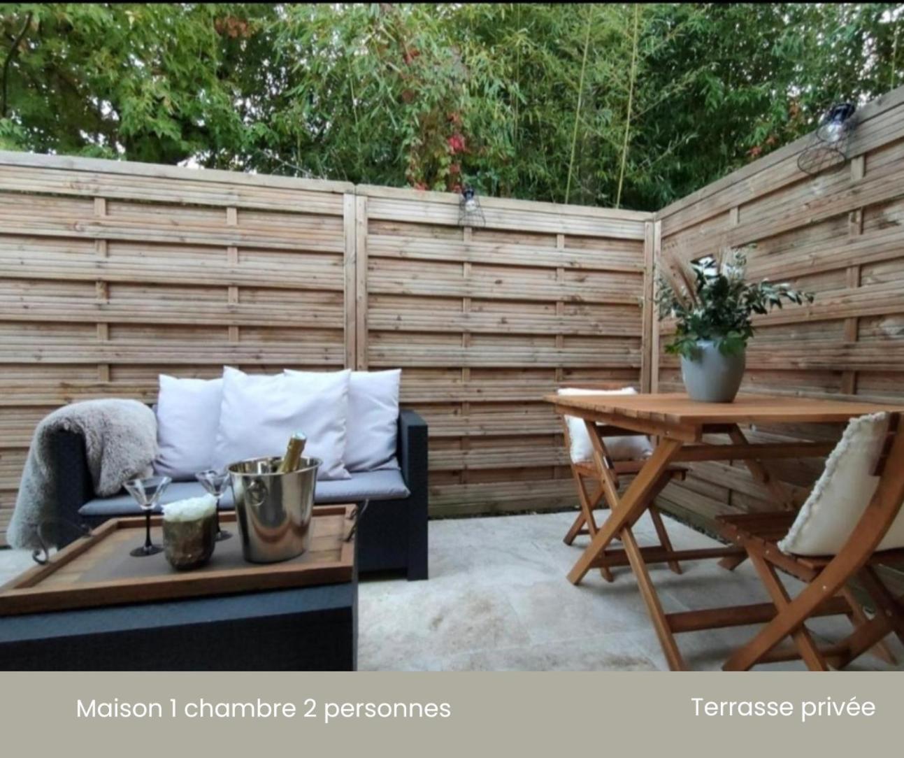 Holiday home Le Clos Fleuri Proche De Bordeaux *